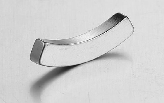0.01mm Electric Motor Neodymium Magnet , Y32 Y35 Arc Shaped Magnets